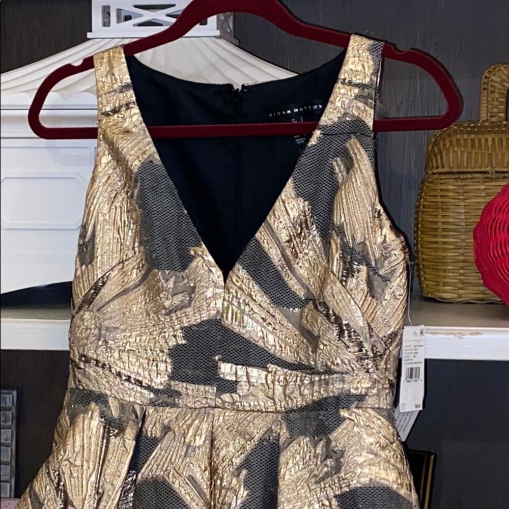 Aidan mattox 2 gold jacquard gown - Picture 5 of 10